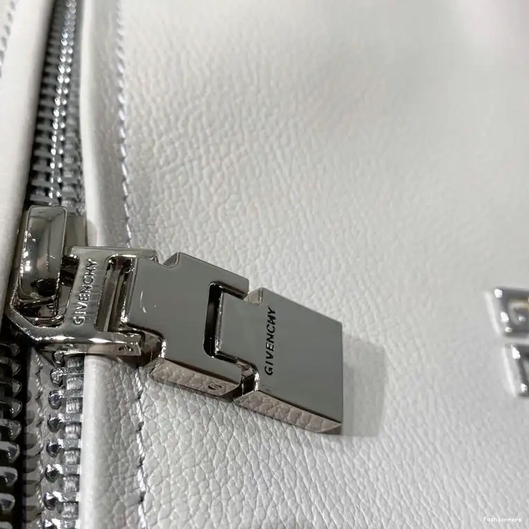 Fashionrepsfam ru 2209SW0047 Givenchy Bag 0626